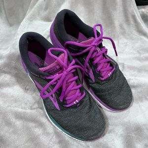 Brook’s  Athletic Shoes